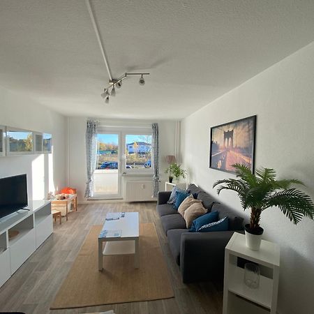 Elboase Mit Zwei Schlafzimmern Magdeburg Exterior foto