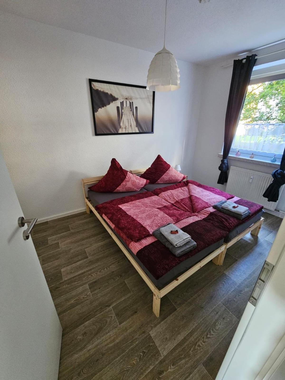 Elboase Mit Zwei Schlafzimmern Magdeburg Exterior foto